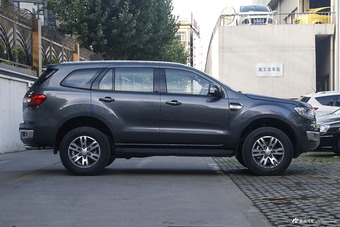 2016款撼路者2.0T自动四驱豪华版汽油