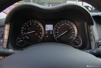 2017款英菲尼迪Q70L 2.5L自动悦享版