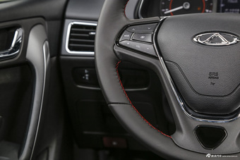 2016款艾瑞泽5 1.5L手动领锐版 秀色金