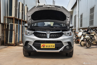 2016款中华V3 1.5L自动智能型 科技银