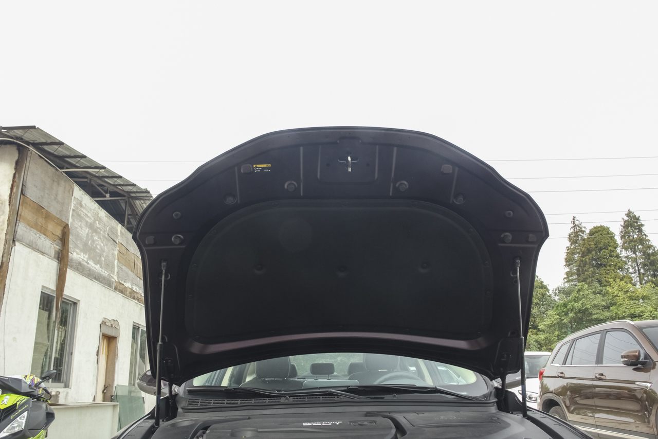 2018款睿骋CC1.5T自动智雅型