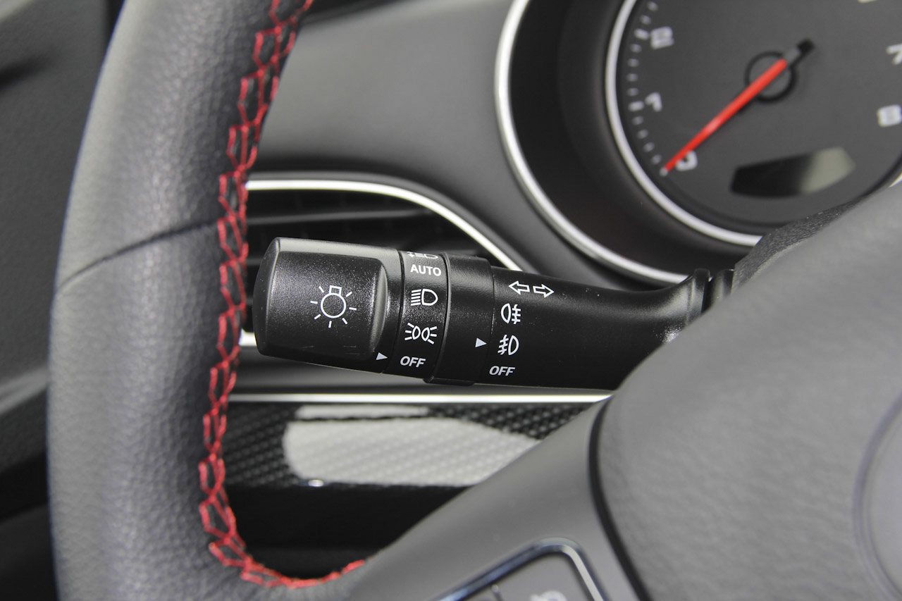 2017款瑞风S3 1.6L自动CVT豪华智能型