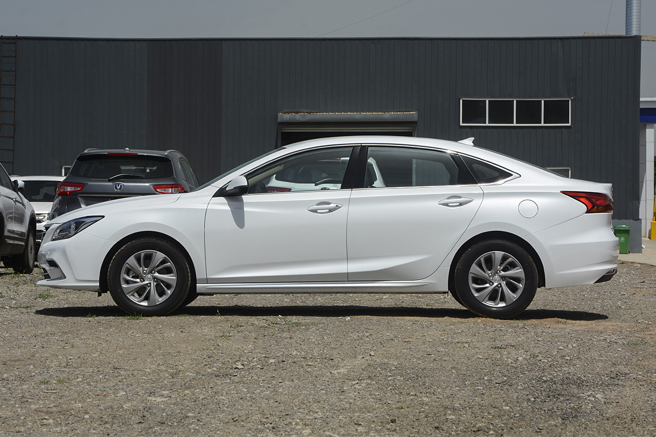 2018款睿骋CC1.5T手动典雅型