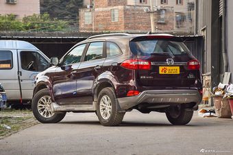 2016款驭胜S350 2.0T自动四驱汽油超豪华版5座