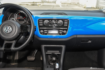 2015款大众up! 1.0L自动 high up! 天空蓝