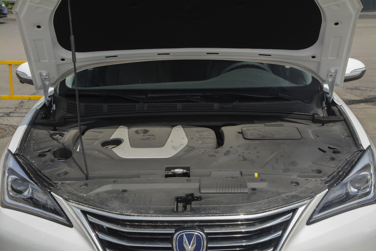 2018款逸动1.6L GDI自动尊尚型 