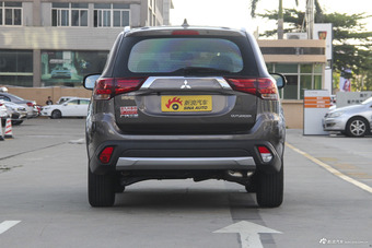 2018款欧蓝德2.0L自动两驱荣耀版5座