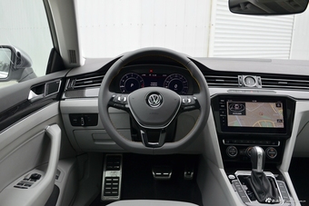 2019款CC 2.0T自动曜颜版380TSI