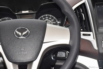 2017款幻速H3 1.5L手动舒适天窗版