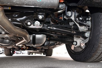 2016款揽胜极光2.0T自动倾橙限量版