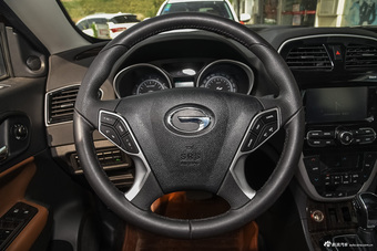 2016款传祺GS5 Super 1.8T自动两驱周年纪念版