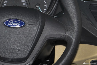 2017款福睿斯1.5L手动舒适型