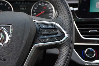 2017款宝骏560 1.5T DCT旗舰型