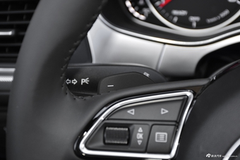 2018款奥迪A6L 2.0T自动30周年年型 35 TFSI 运动型