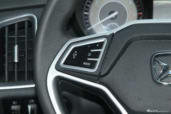 2016款驭胜S350 2.0T自动四驱汽油超豪华版7座