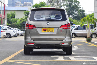 2016款风行S500 1.5L手动豪华型