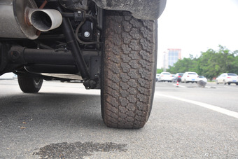 2015款牧马人2.8TD自动四门舒享版Sahara