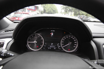 2017款本田UR-V 1.5L 240TURBO自动两驱豪华版