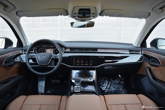 2018款奥迪A8L 3.0T自动55 TFSI quattro尊贵型图片