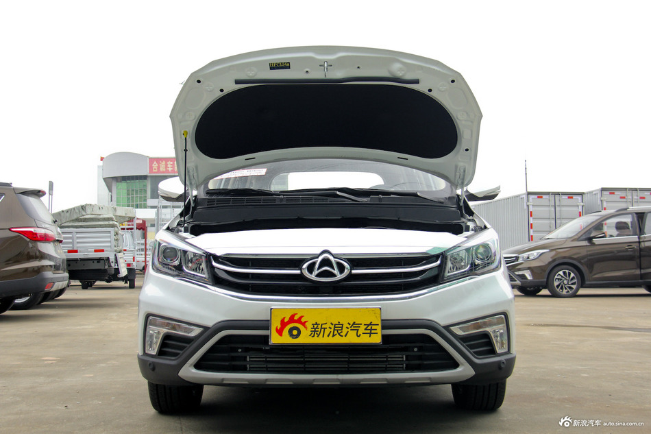 2017款欧尚1.5L手动标准型