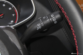 2017款名爵ZS 1.0T 16T自动尊享版