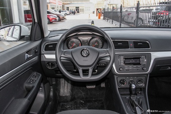 2017款朗逸1.6L自动风尚版