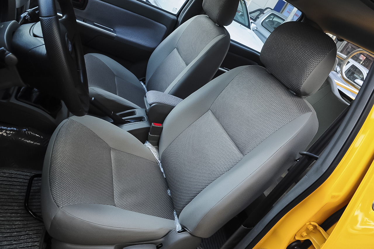 2014款瑞铃2.5T手动标准型标双排4B2-95C43