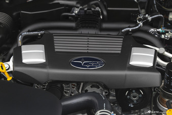 2017款傲虎 2.5L自动运动导航版 EyeSight