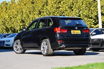 2018款宝马X5 3.0T 自动xDrive35i M运动豪华型