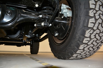 2016款卫士斯达泰克90 2.2L柴油68周年纪念版