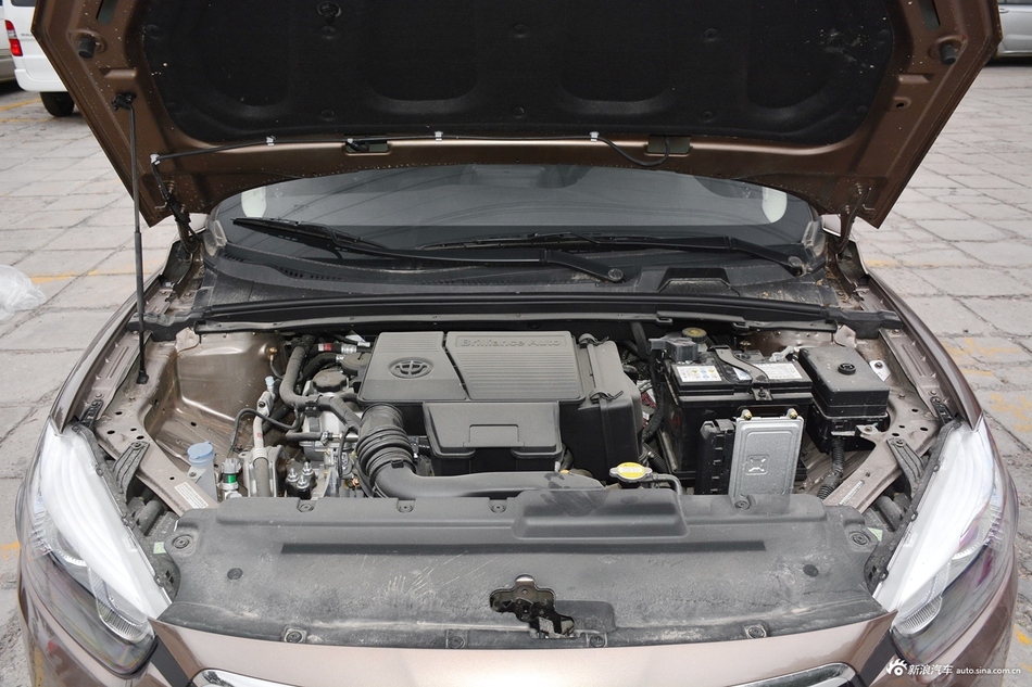 2017款中华H3 1.5L自动精英型