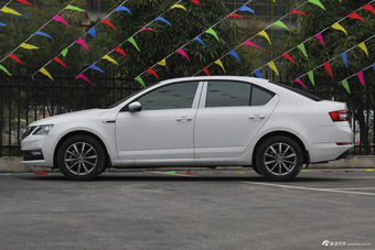 2018款明锐1.2T TSI230 DSG舒适版 