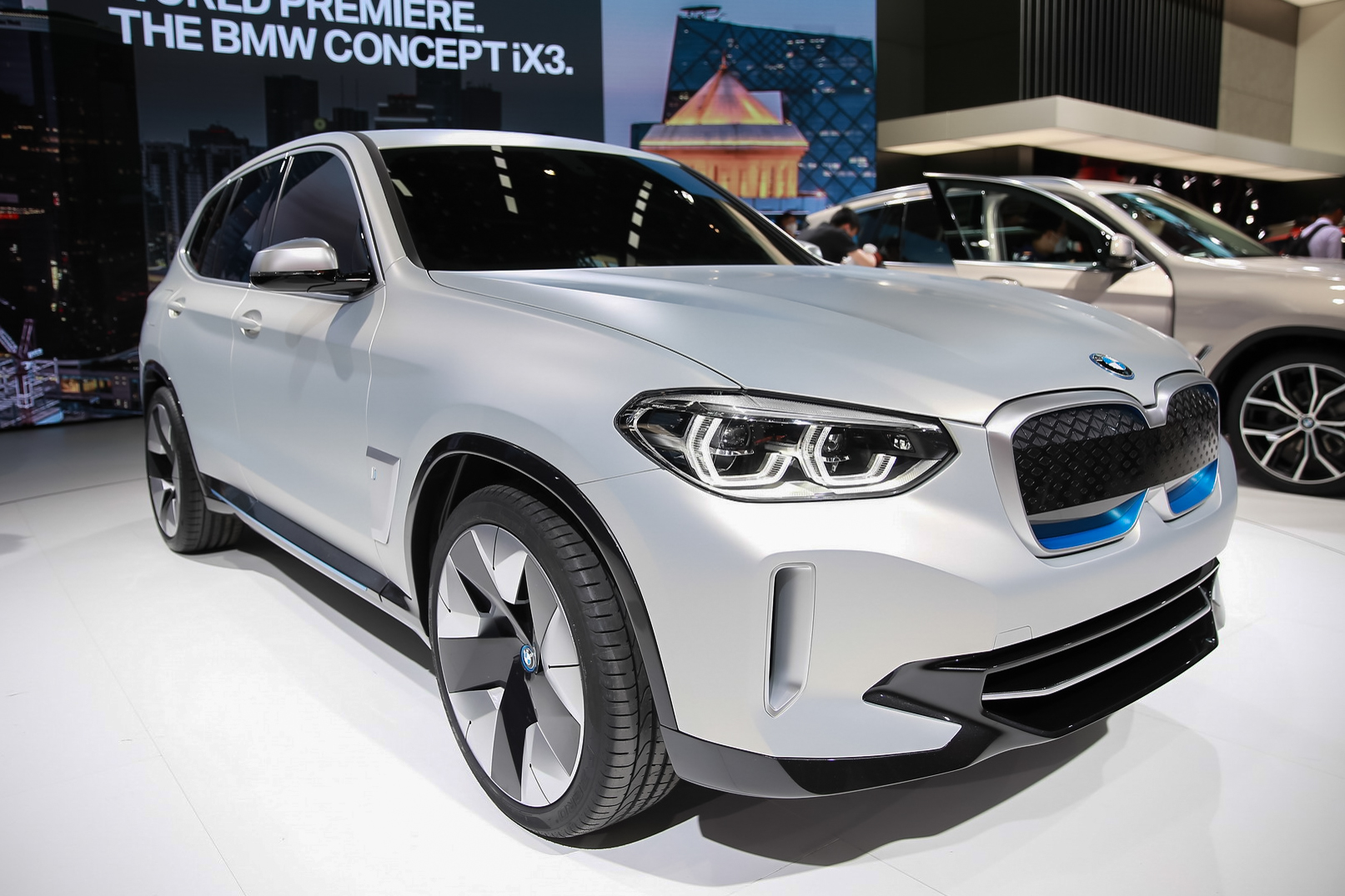 实拍|宝马iX3概念车 华晨宝马工厂生产