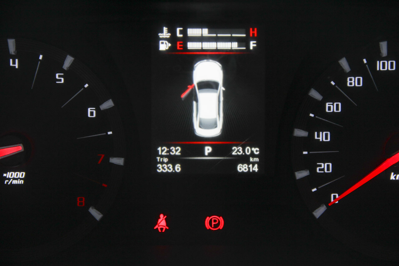 2016款传祺GA6 1.5T自动豪华版235T