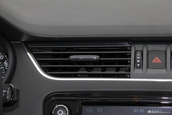 2018款明锐1.2T TSI230 DSG舒适版 