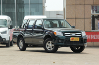 2018款宝典2.9T手动新超值柴油两驱舒适型加长货箱JX4D30B5L