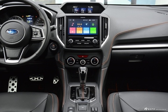 2018款斯巴鲁XV 2.0L自动全驱尊贵版EyeSight