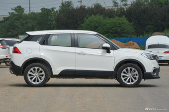 2017款中华V3 1.5L手动精英型