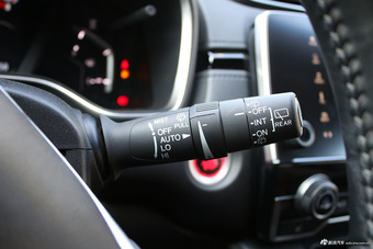 2017款CR-V 1.5T 240TURBO自动四驱尊耀版