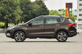 2016款东风风神AX7 2.0L自动智逸型