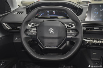 2017款标致4008 1.8T自动380THP豪华版