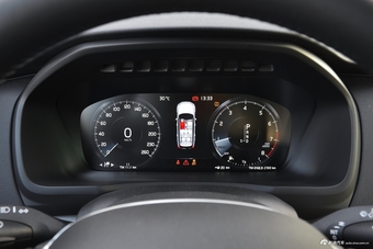2018款沃尔沃XC90升级版 2.0T自动 T6智逸版