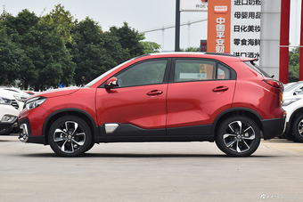 2017款风神AX4 1.6L自动潮尚型