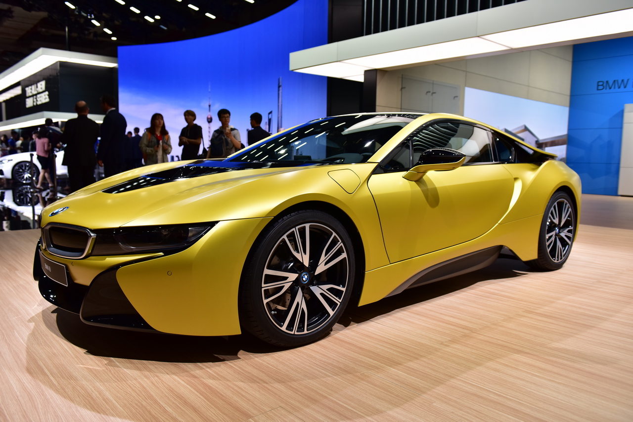 宝马i8