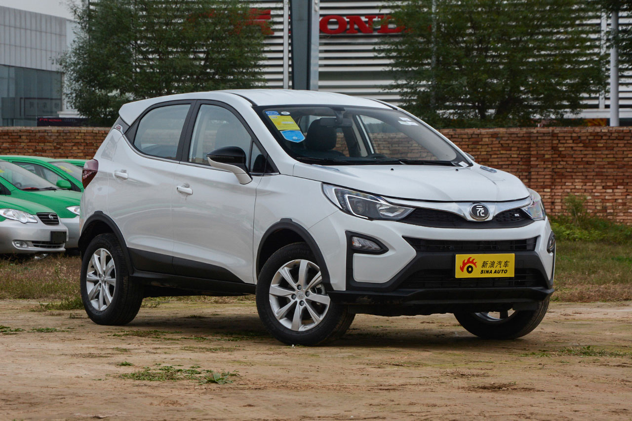 2017款比亚迪元1.5L手动酷炫时尚型