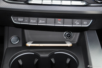 2017款奥迪A4 allroad 2.0T自动 45TFSI quattro时尚型