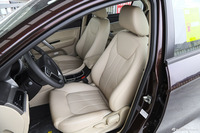 2017款吉利帝豪1.5L自动三厢百万款豪华型