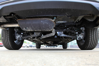 2017款宝骏560 1.5T DCT尊享型