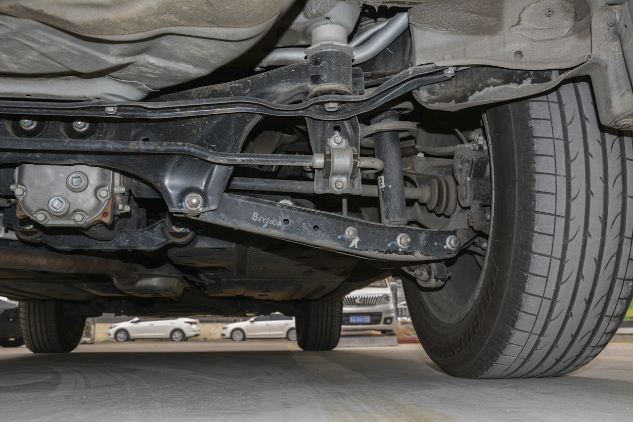 2017款傲虎 2.5L自动运动导航版 EyeSight