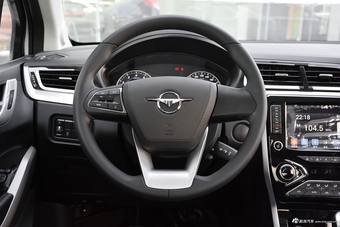 2017款海马S5 Young 1.6L手动豪华型